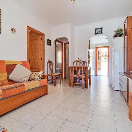 2 Bedroom Cozy In Prázdninový dům