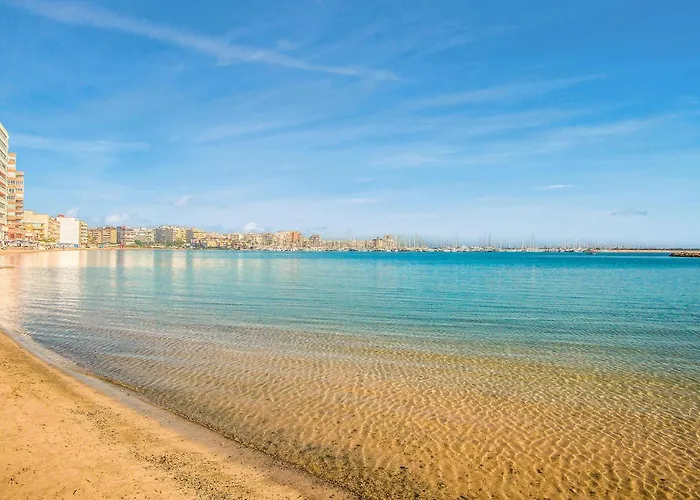 2 Bedroom Cozy In Feriehus Torrevieja